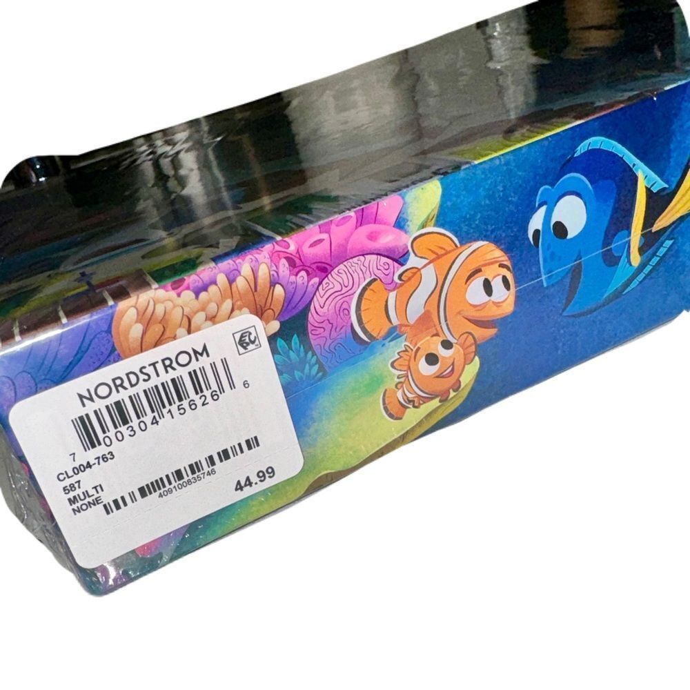 **SOLD** CLUE Board Game Finding Nemo Ltd Edition Disney Pixar Mystery Game - Picture 8 of 14